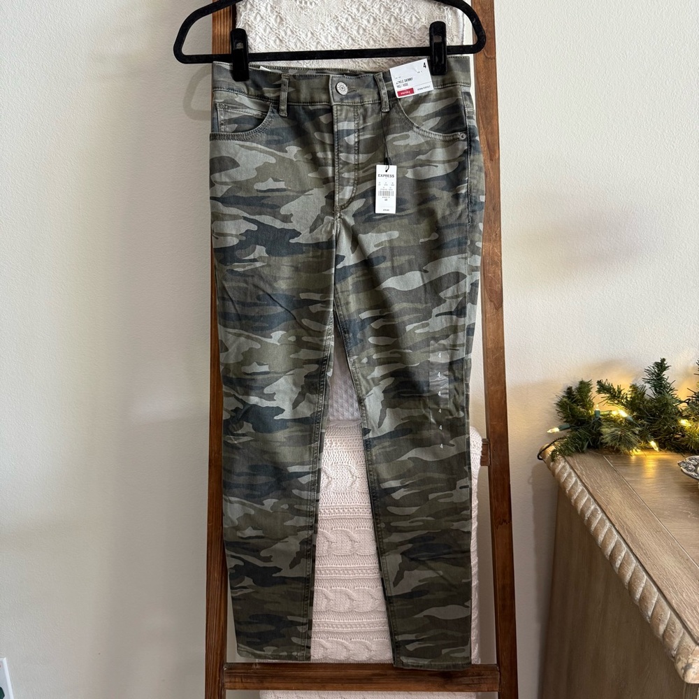 NWT Express Camo Ankle Skinny High Rise Jeans with Stretch